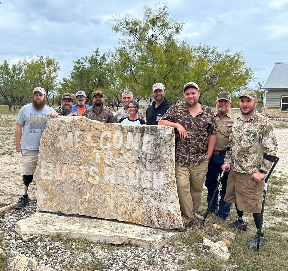 happy veterans group photo at Burts Ranch